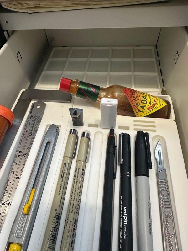 Gridfinity low profile drawer Tabasco holder 