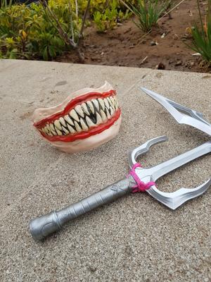 mileena mortal kombat weapons and mask