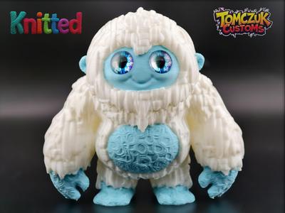 Knitted Yeti