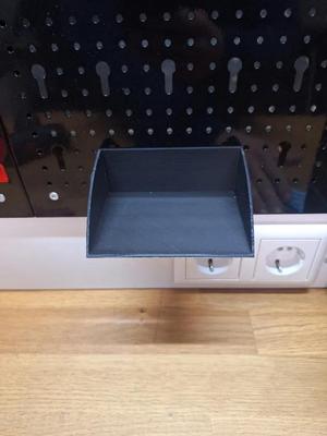 Pegboard storage / Ablage Lochwand   