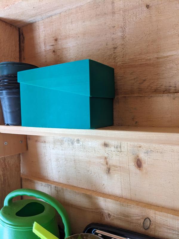 Seed box