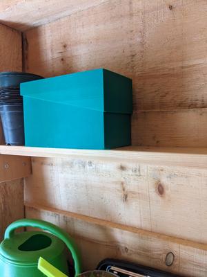 Seed box