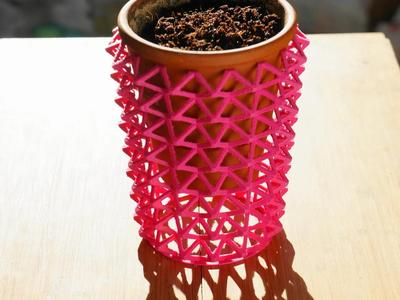 Floating Pot   