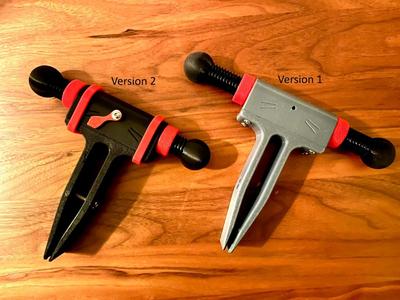 Angle guide for whetstone – (The Uterus / The Bull)