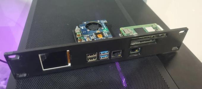 10 Inch Rack Raspberry Pi 4, Raspberry Pi Zero Waveshare PoE, 1.44″ LCD Panel