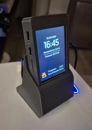 ESP32 2.8 inch CYD Display Stand