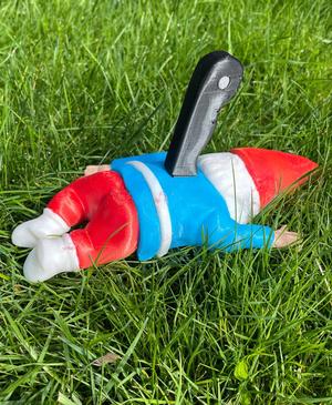Murdered Gnome With Knive Figurine / Multi Parts / Color Print