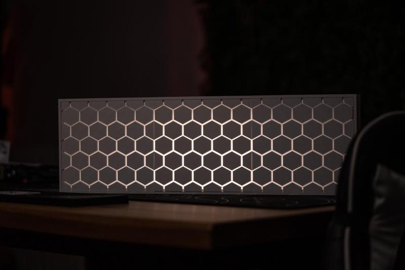 Avalar V1 - Modular Ambient Light with Interchangeable Patterns [LIght Video/Photography]