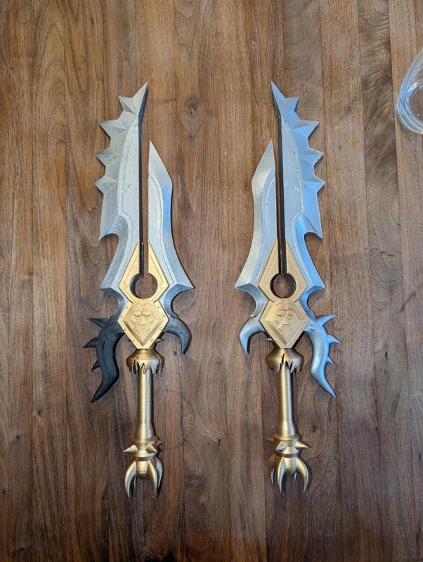 Gladiator's Ragged Greatsword Lo'Gosh World of Warcraft Sword Small