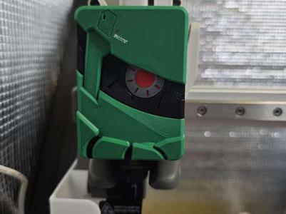 Zaku-style extruder cover