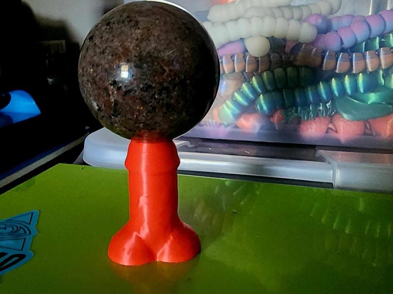 Dick Crystal Holder