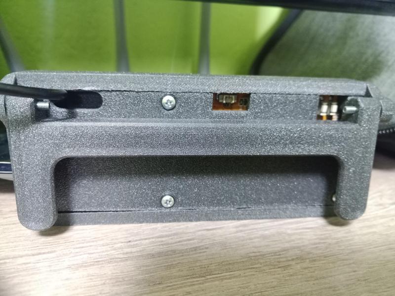 Zadní kryt pro Xtouch pro novější verzi obrazovky