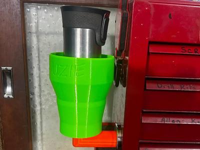Cup Holder for heavy machinery magnetised