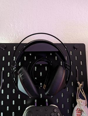 Yet another skadis headphone holder