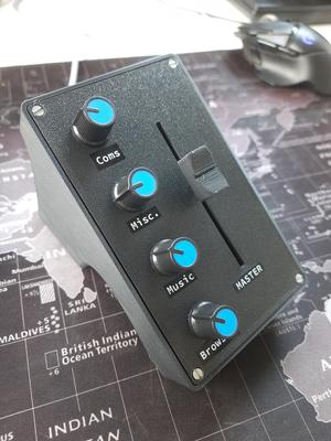 Deej - hardware volume mixer for PC