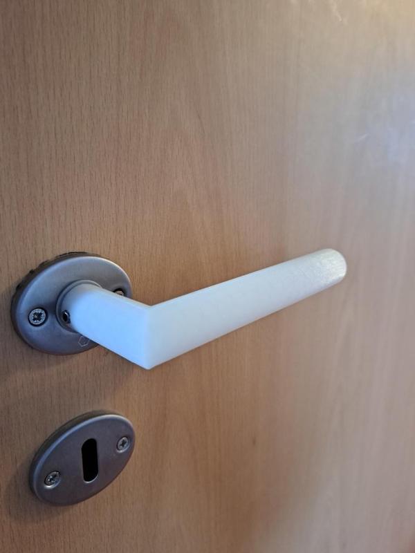 Door handle