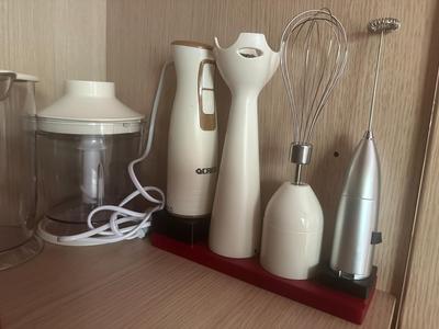 Immersion blender accessory holder
