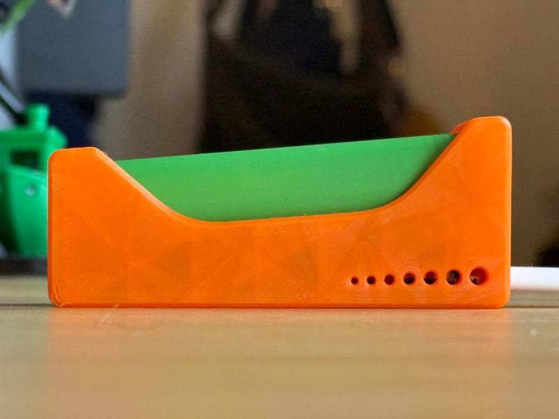 18650 charger case parametric for battery contacts