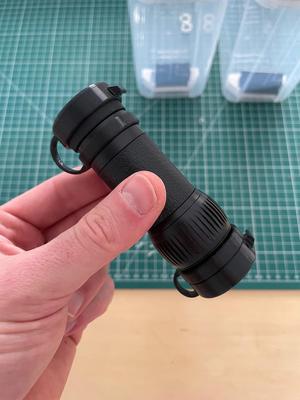 Leica Monovid 8×20 lens caps