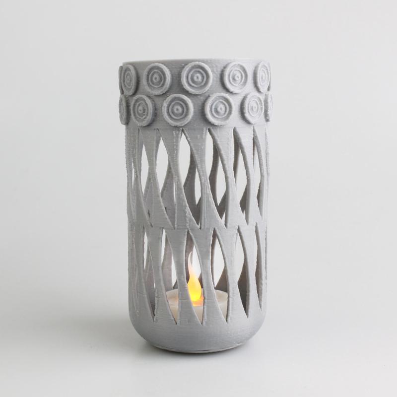 Candle holder