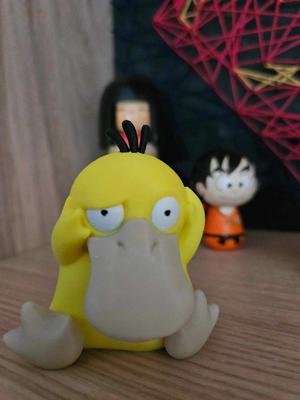 Pokemon - Psyduck