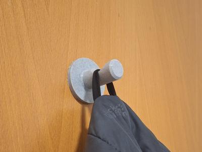 Simple wall hooks / door hooks – sturdy & stylish