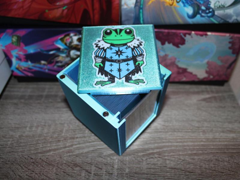 MTG EDH Commander Showcase Deck Box - Flubs