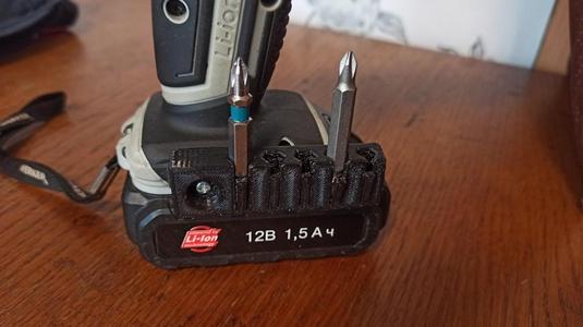 Bits holder