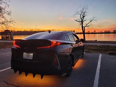 Rear car fin diffuser
