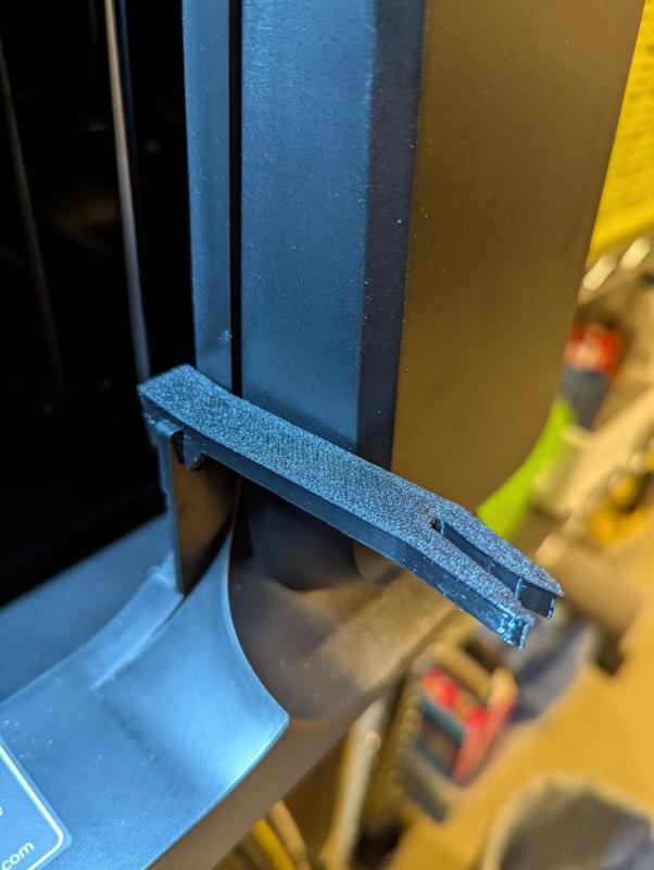 Qidi Tech Q1 Pro Door Holder