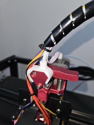 Direct Drive Bowden Tube Clip - Lowered Hole