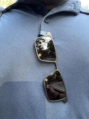 Magnet clothing clip