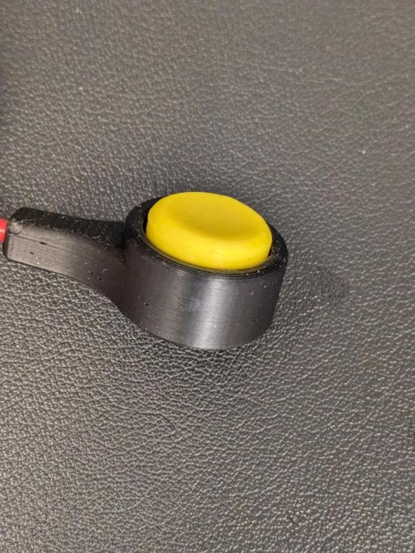 Simple Adaptive Switch - (uses 12x12x7.3 tactile switch)