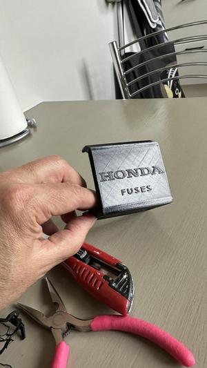 Honda shadow fuse box cover vt500c