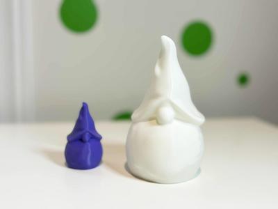 Mini garden gnomes free to sell
