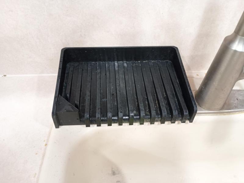 Large drip tray (rag, sponge and soapbar storage)
