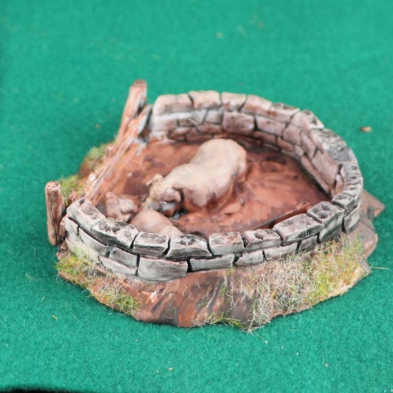 3 Pig Pens 28mm