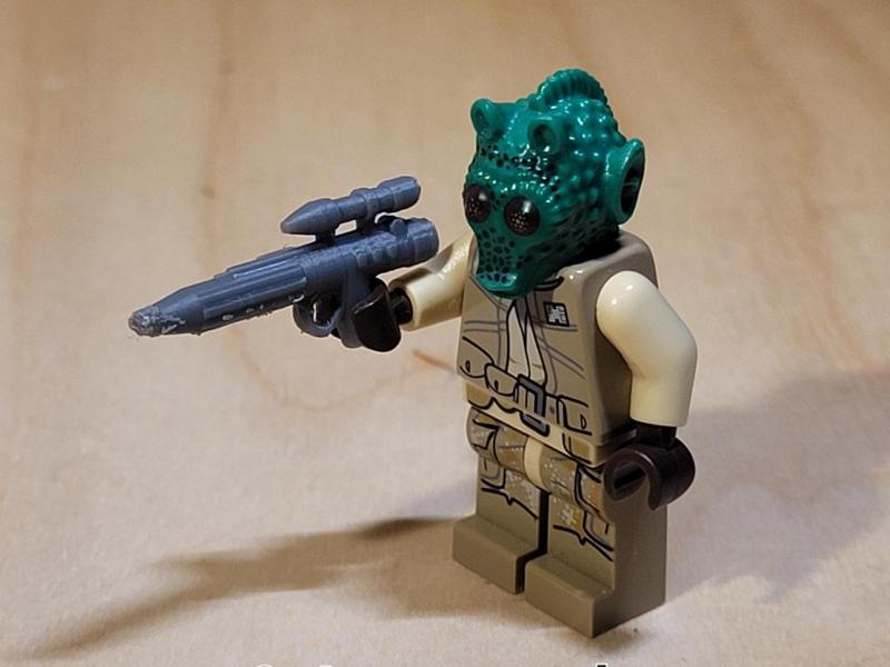 SW DH-17 blaster pistol (L3G0compatible)