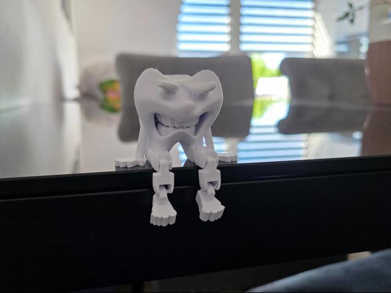 Angry tooth articulated