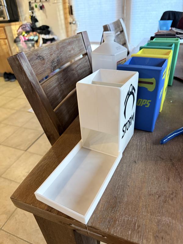 Storm dice tower