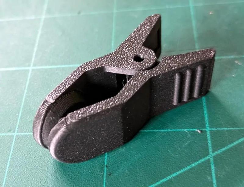 Small clamp with big opening   