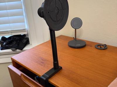 iPad Night Stand clip for 1/4-20 accessory