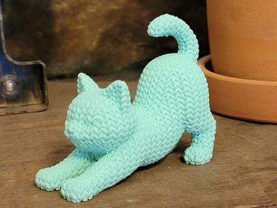 Knitted Stretching Cat