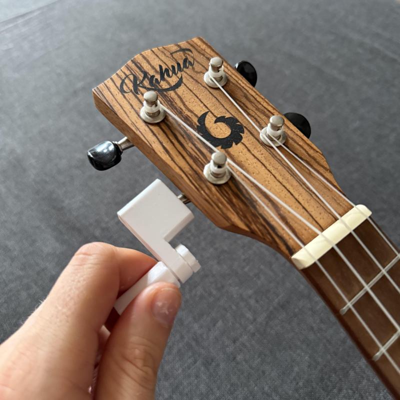 Ukulele string winder (Print in place)