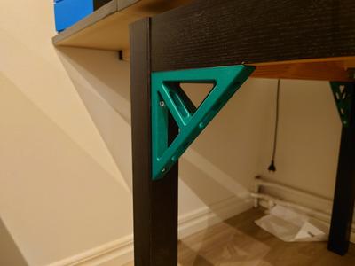 Tableleg Brace