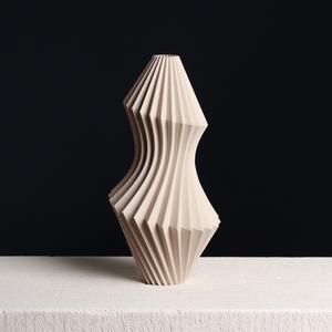 Sculptural Vase (Vase Mode) 