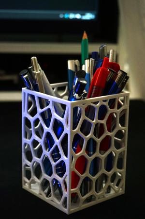 Voronoi Pen Holder 