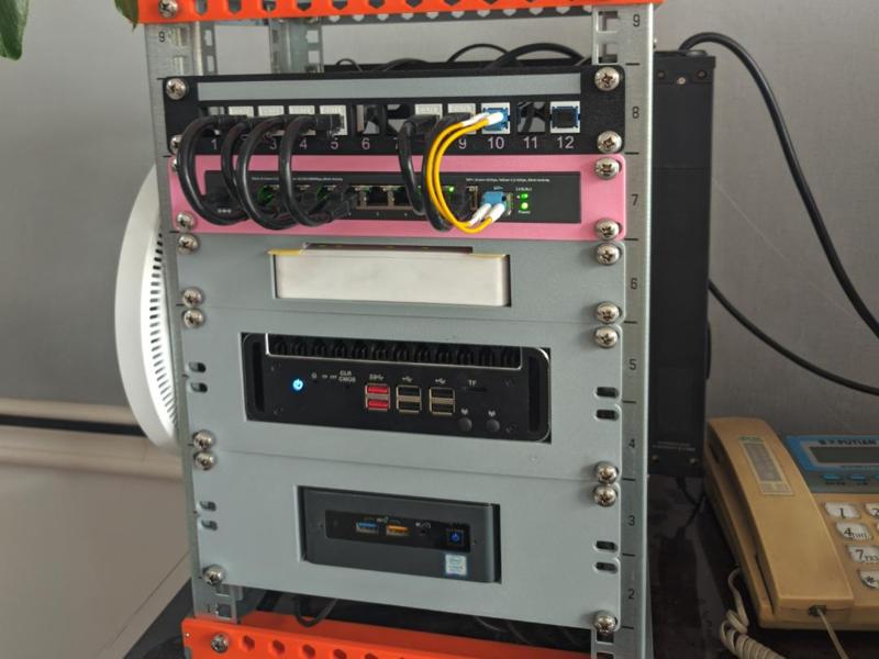 10-inch Mini Home Server Rack
