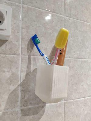 Toothbrush holder