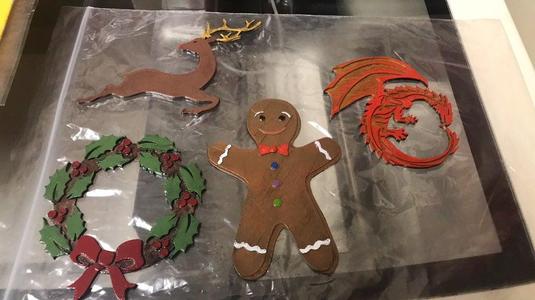 Xmas Decorations - Last min. Models.